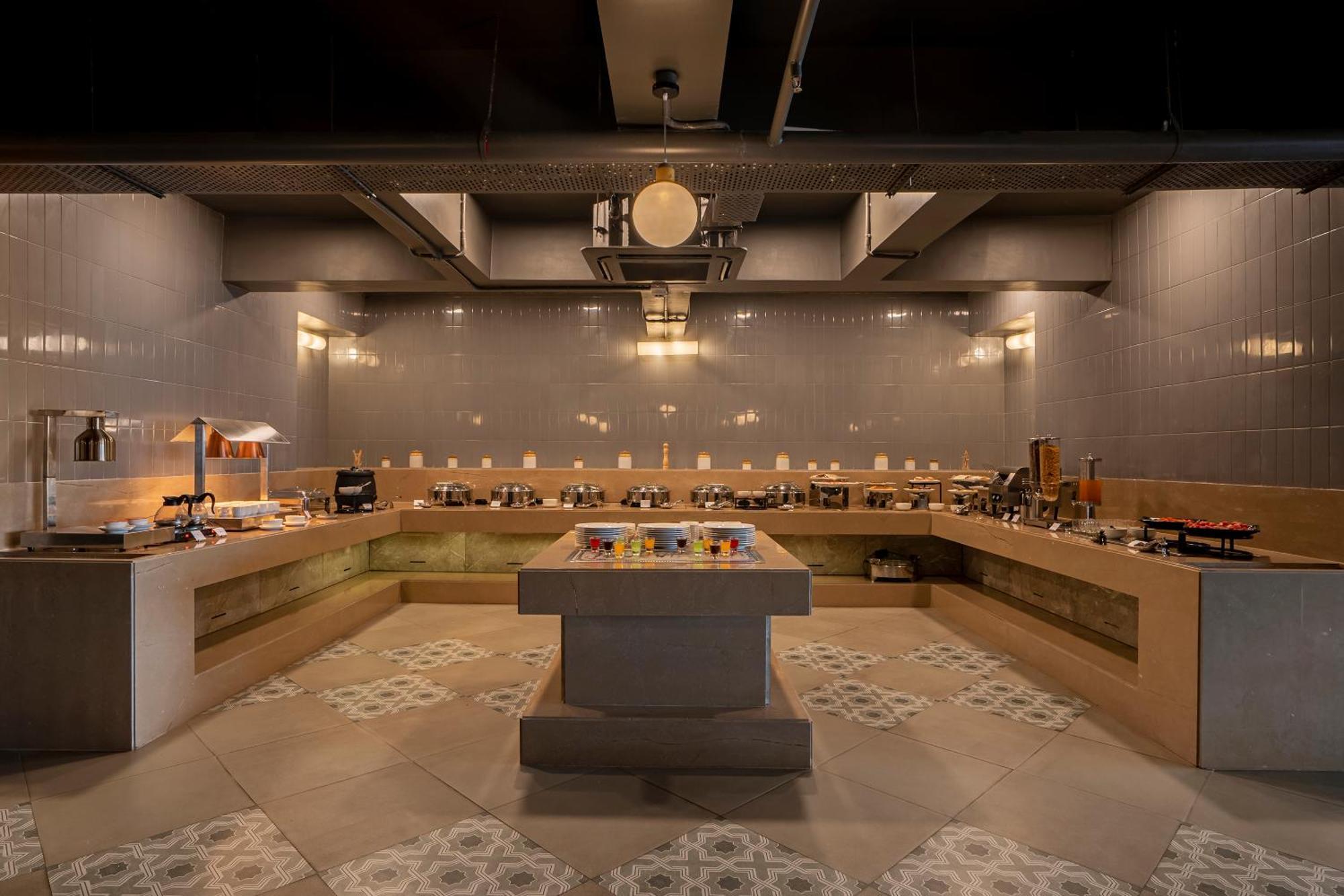 Sunday Hotel ヴァドーダラー エクステリア 写真