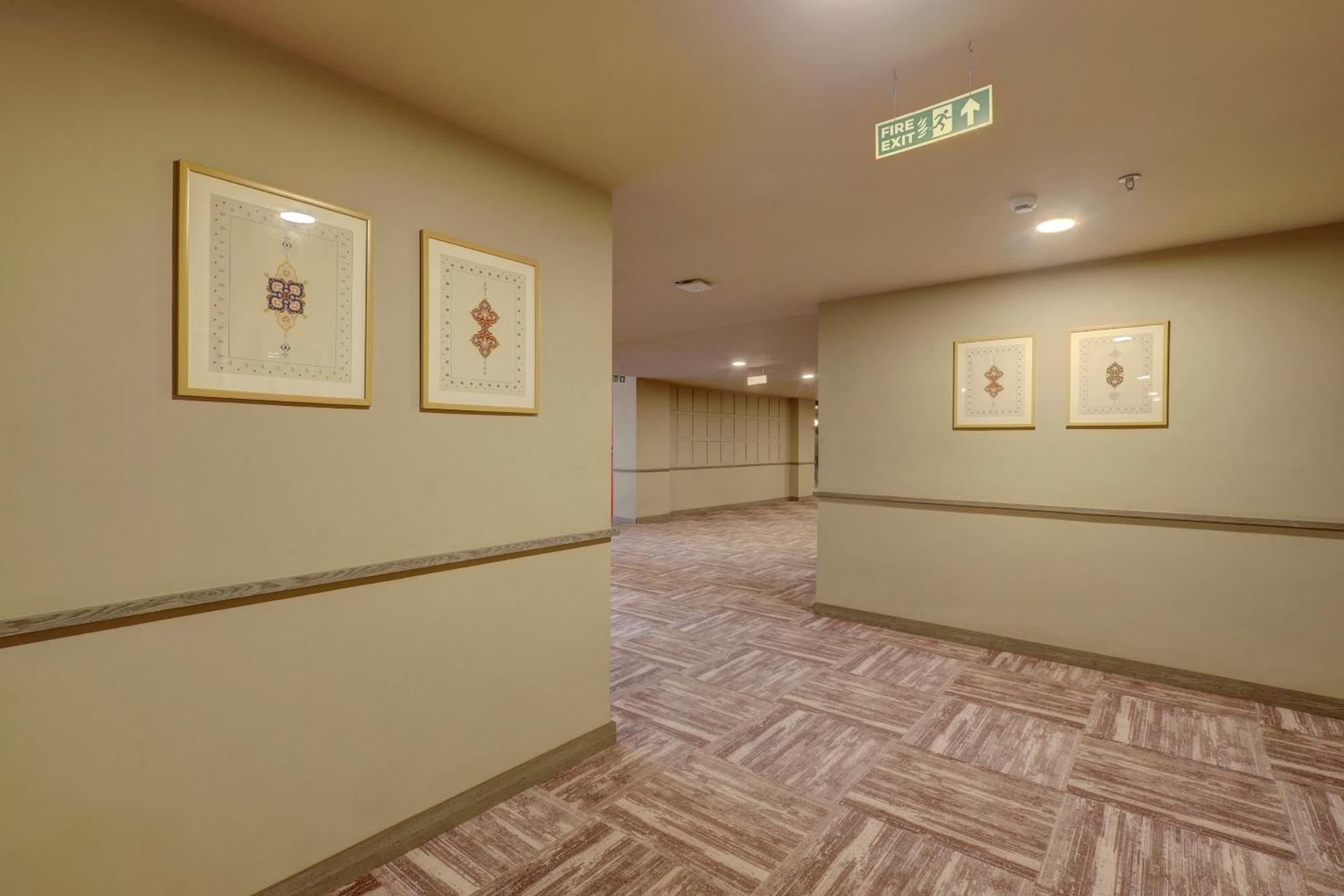 Sunday Hotel ヴァドーダラー エクステリア 写真